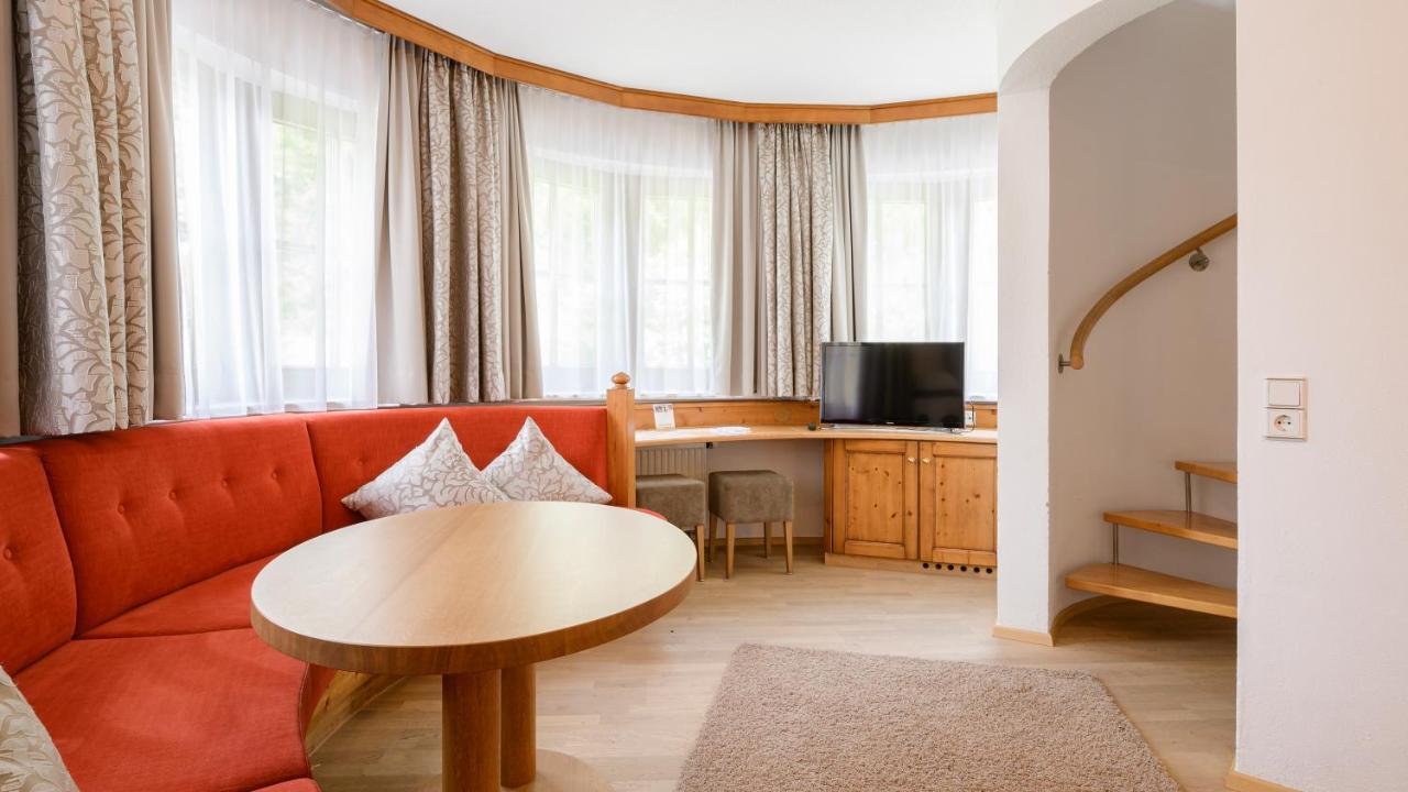 Hotel Garni Castel B&B Ischgl Eksteriør billede
