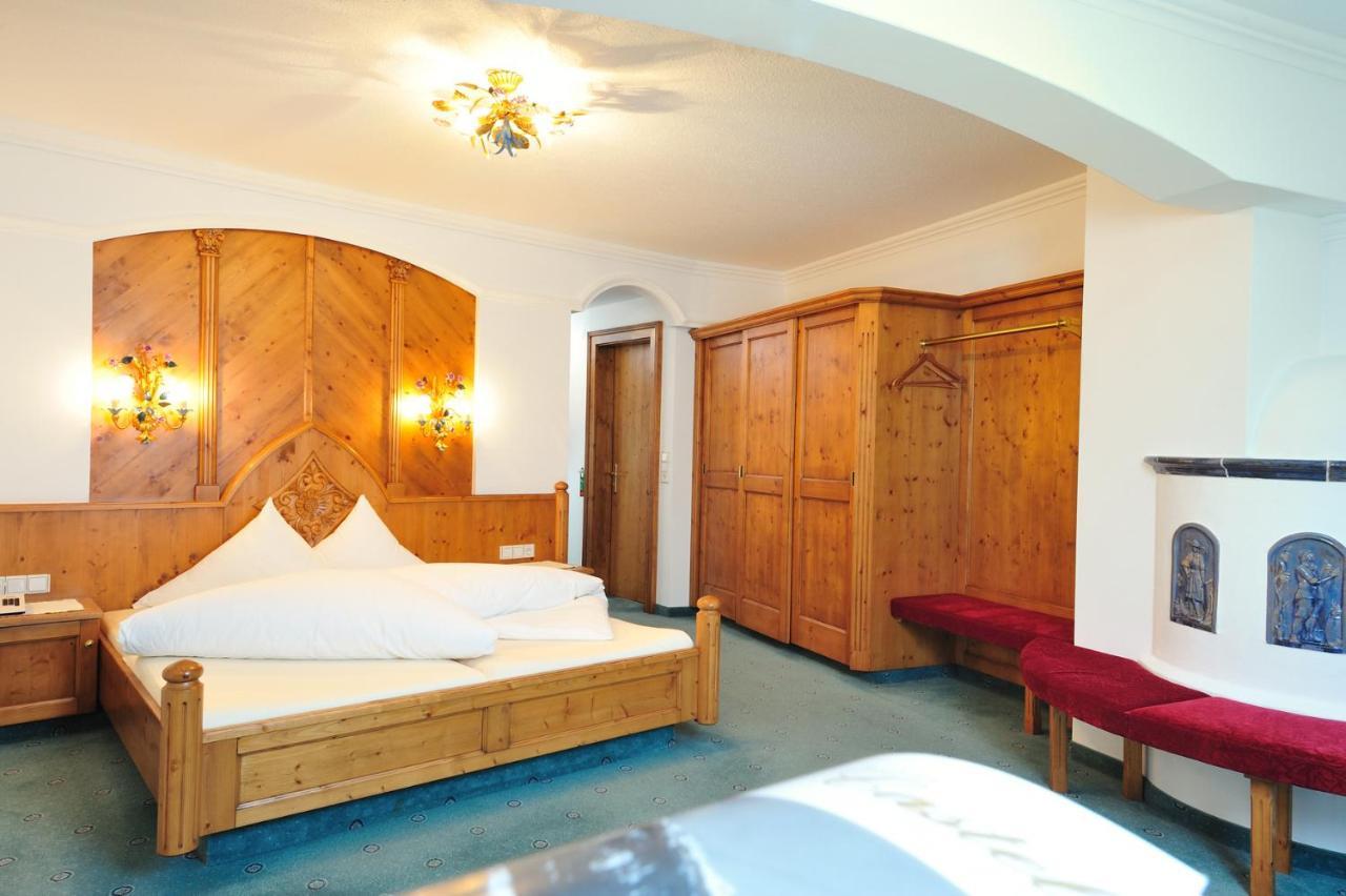 Hotel Garni Castel B&B Ischgl Eksteriør billede
