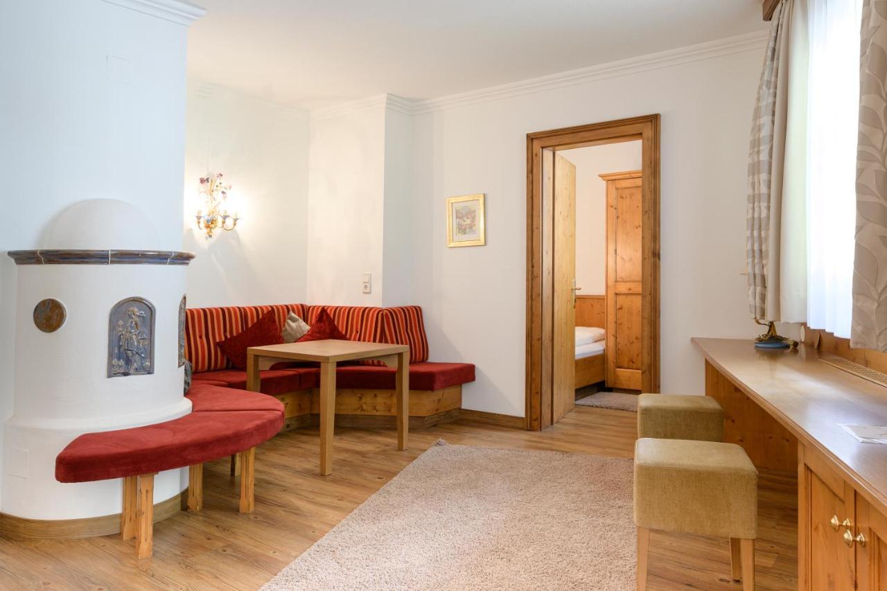 Hotel Garni Castel B&B Ischgl Eksteriør billede